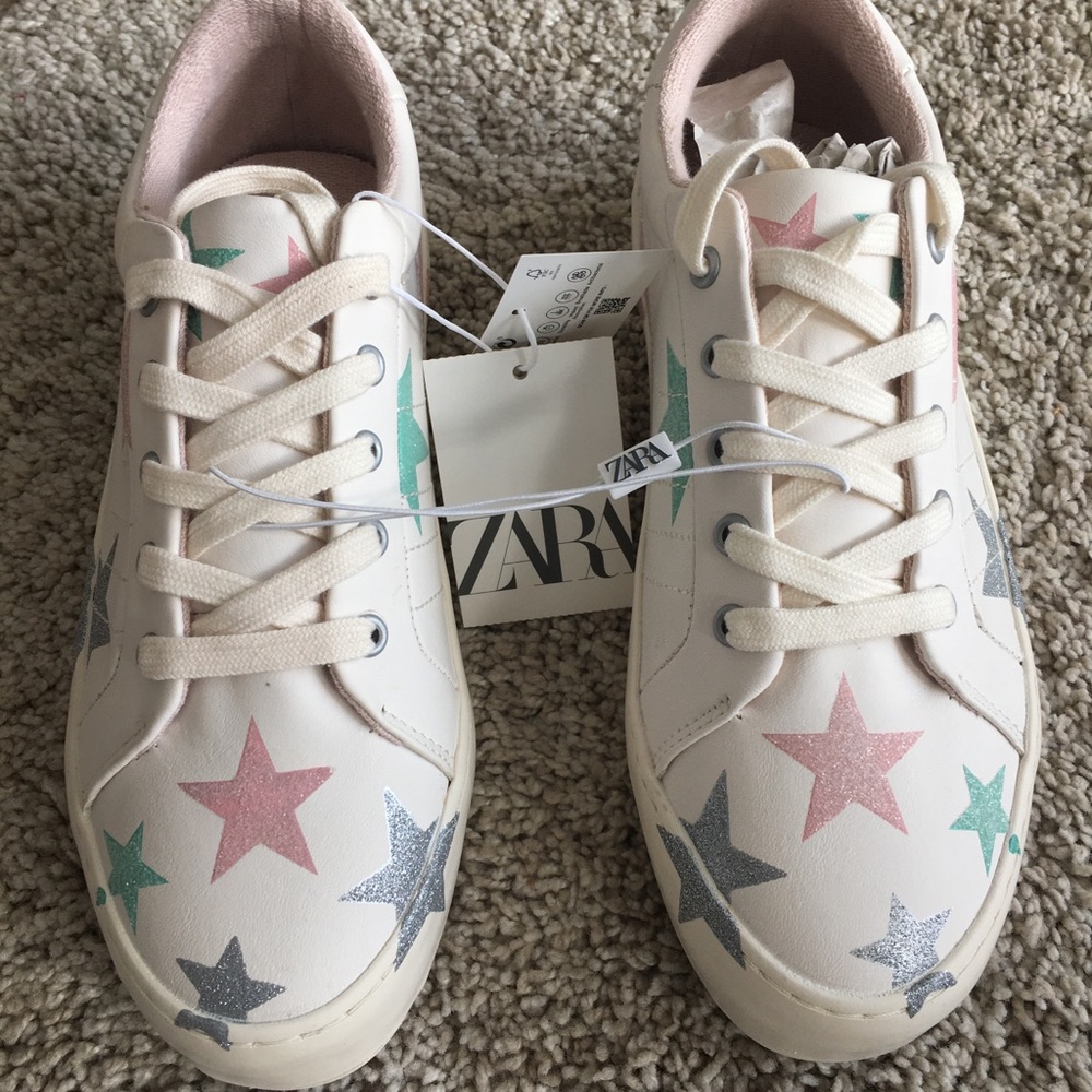 Zara white sneakers with stars